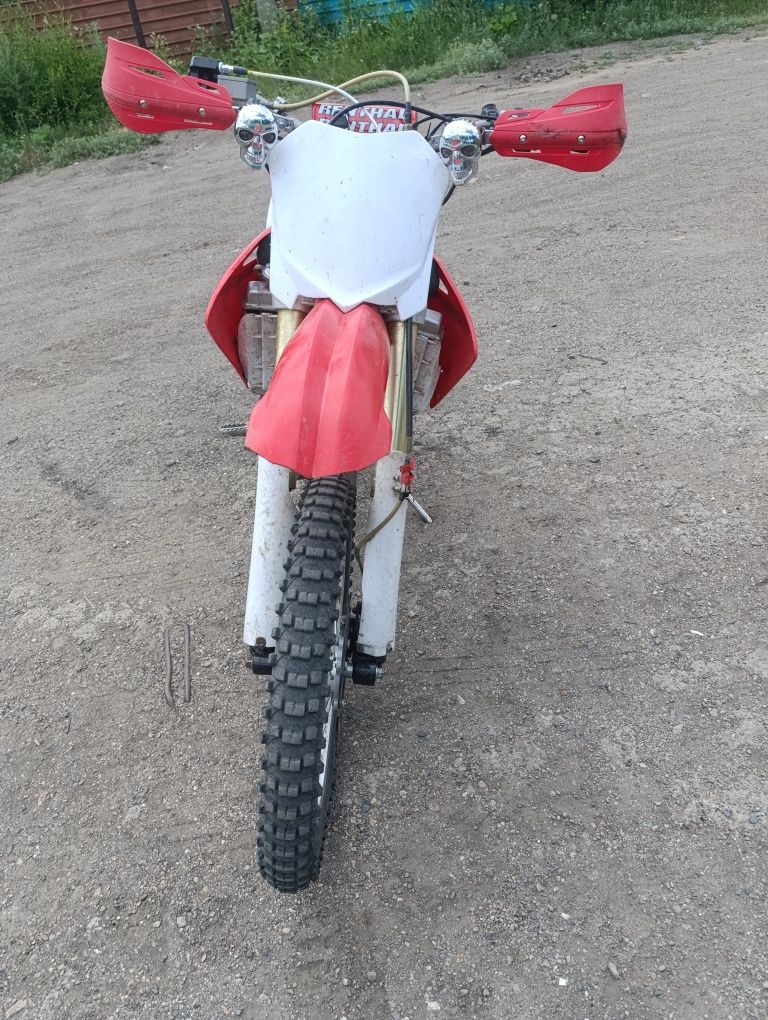 Продаю мотоцикл 250 кубов водяное охлаждение, Motoland CRF250R
