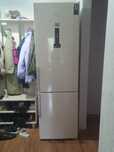Продам холодильник Hotpoint