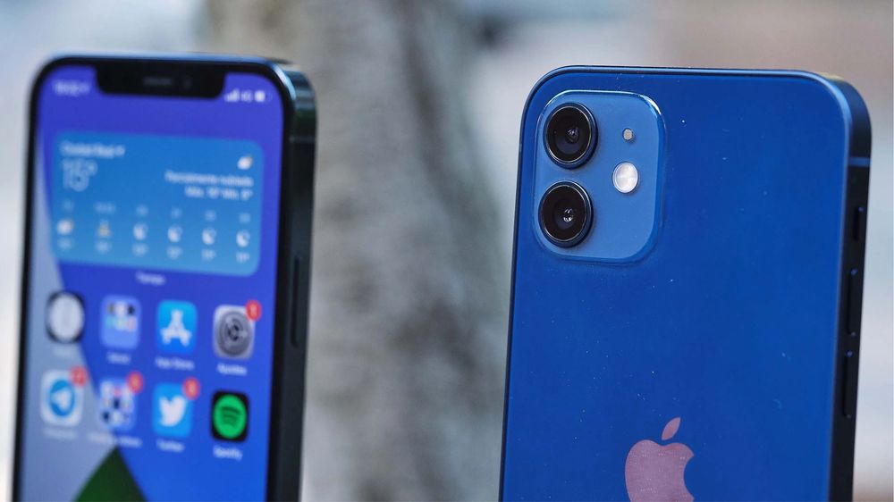 iPhone 12  128 гб