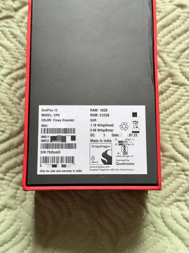 OnePlus 12 — 16 ГБ / 512 ГБ (Flowy Emerald)
