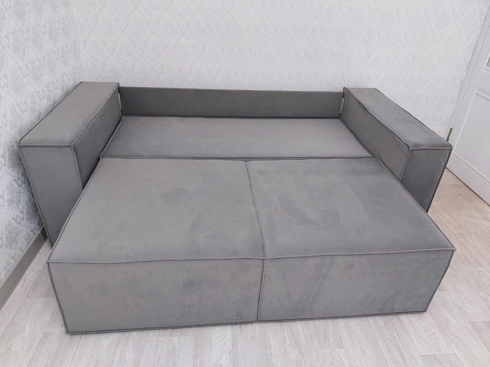 Мягкая мебель диван