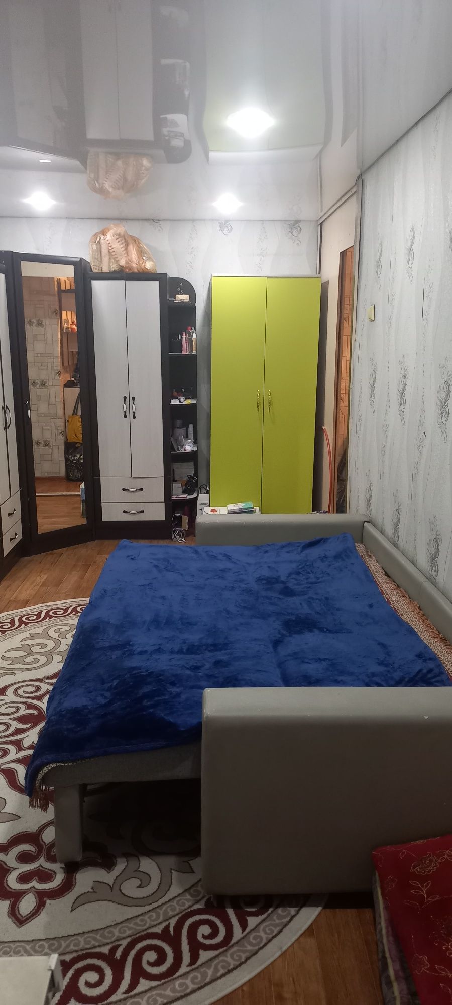 Продам ковер в Жезкенте