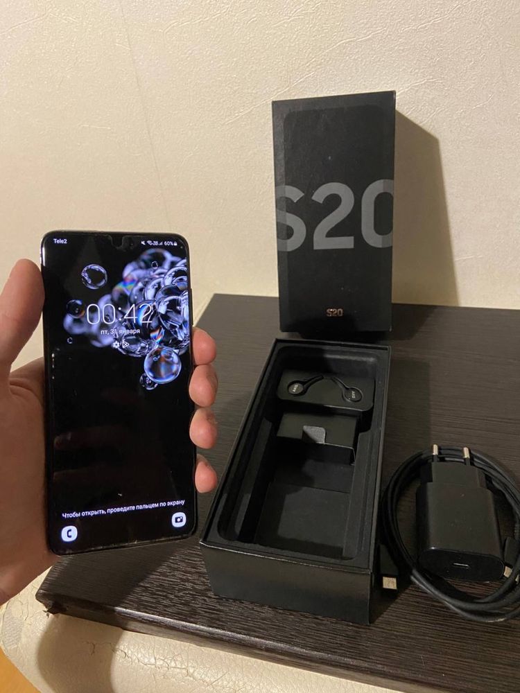 Samsung S20 / Самсунг С20