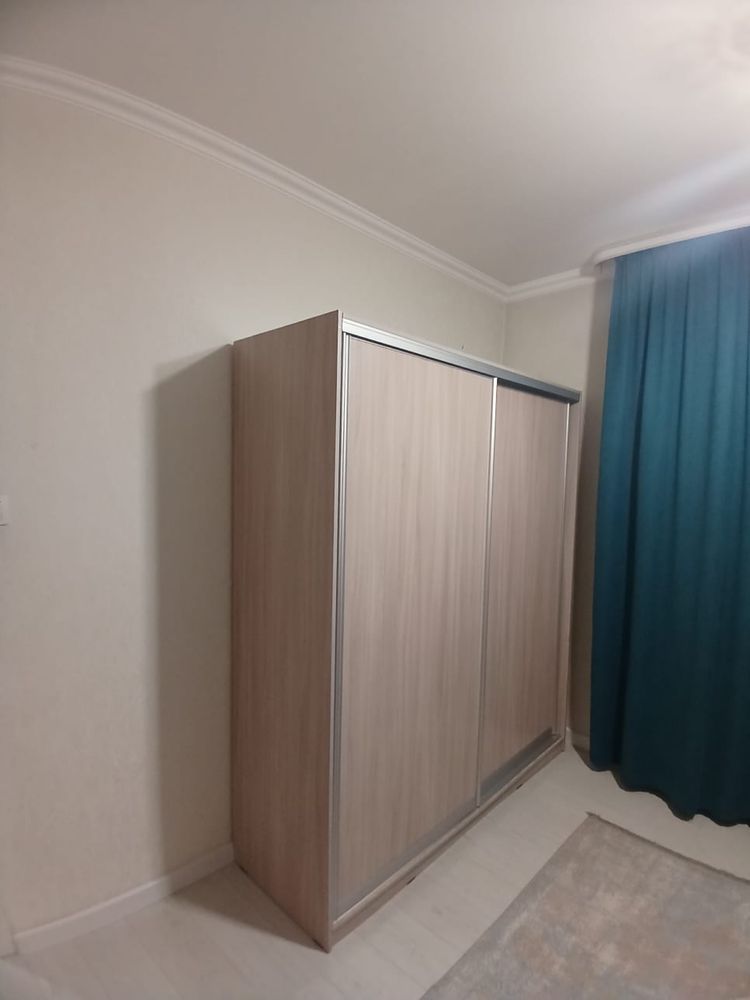 Шкаф 210×180 см, как новый — срочная продажа