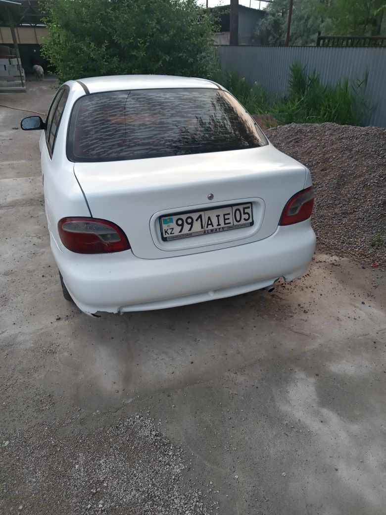 Hyundai accent девяносто восьмого года