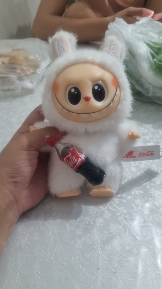 Лабубу новый с коколой