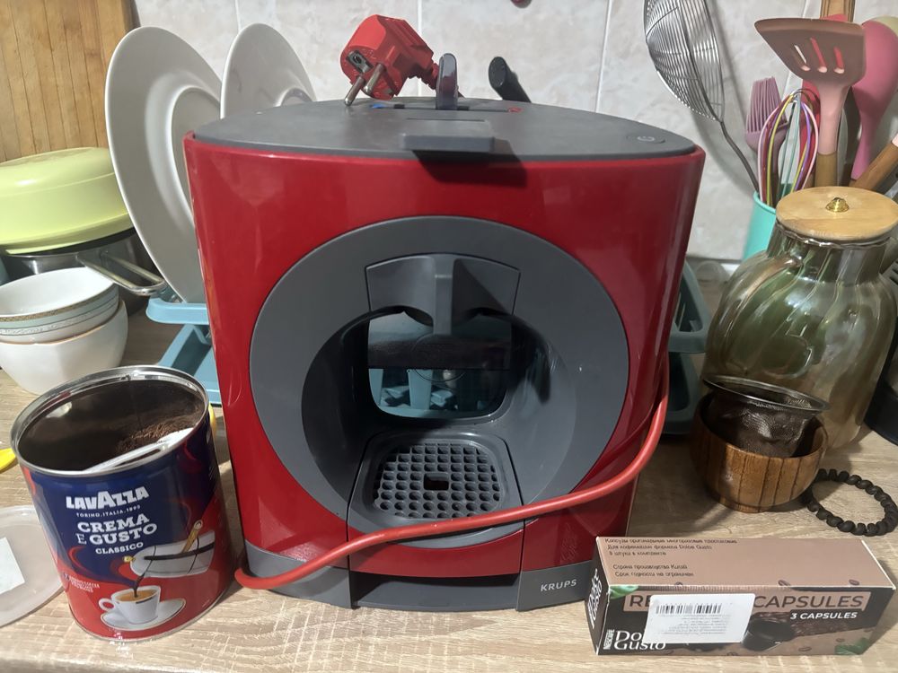 Продам капсульную кофемашину Nescafe Dolce Gusto Krups