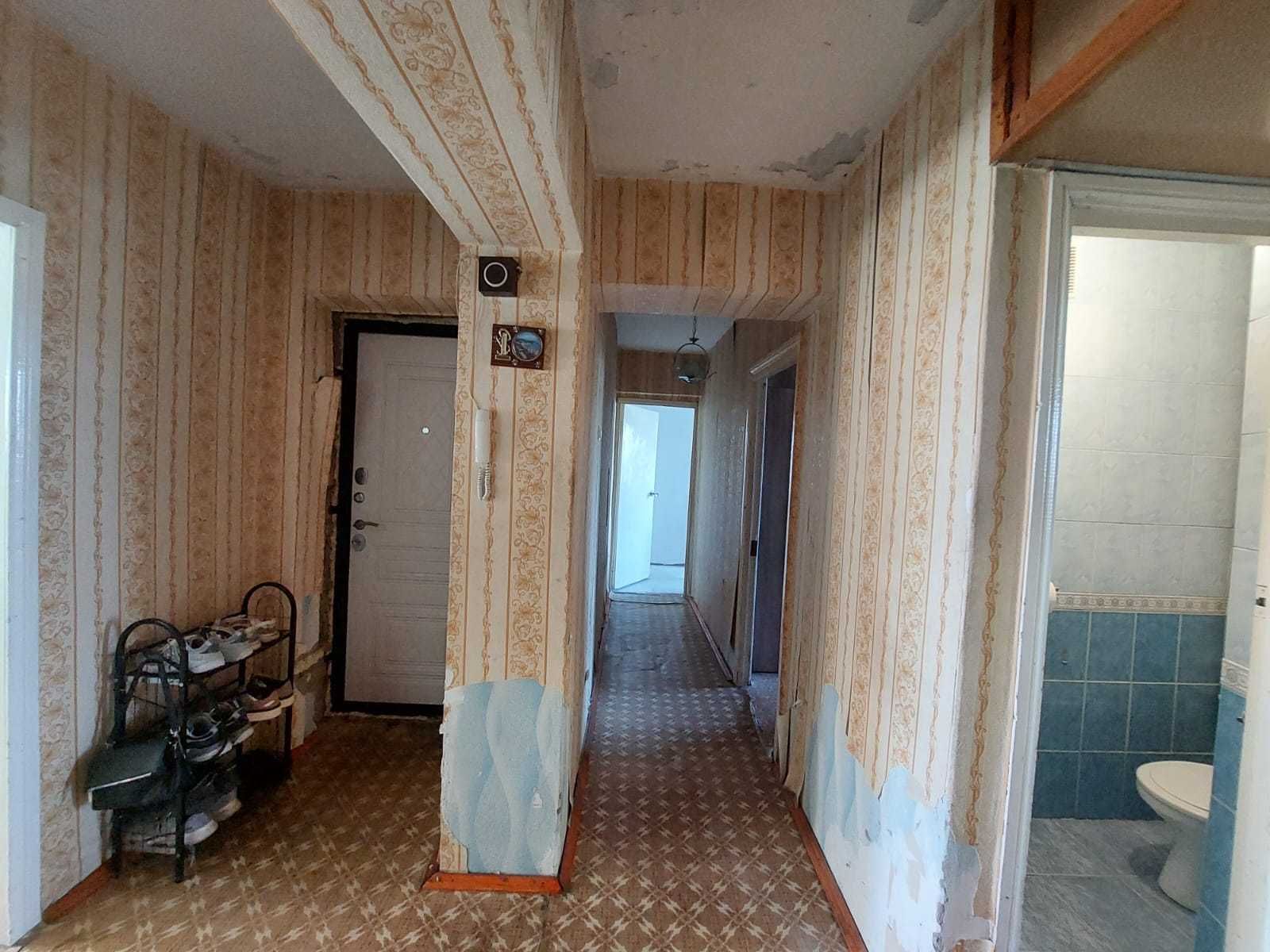 Продам 3-х Комнатную Квартиру