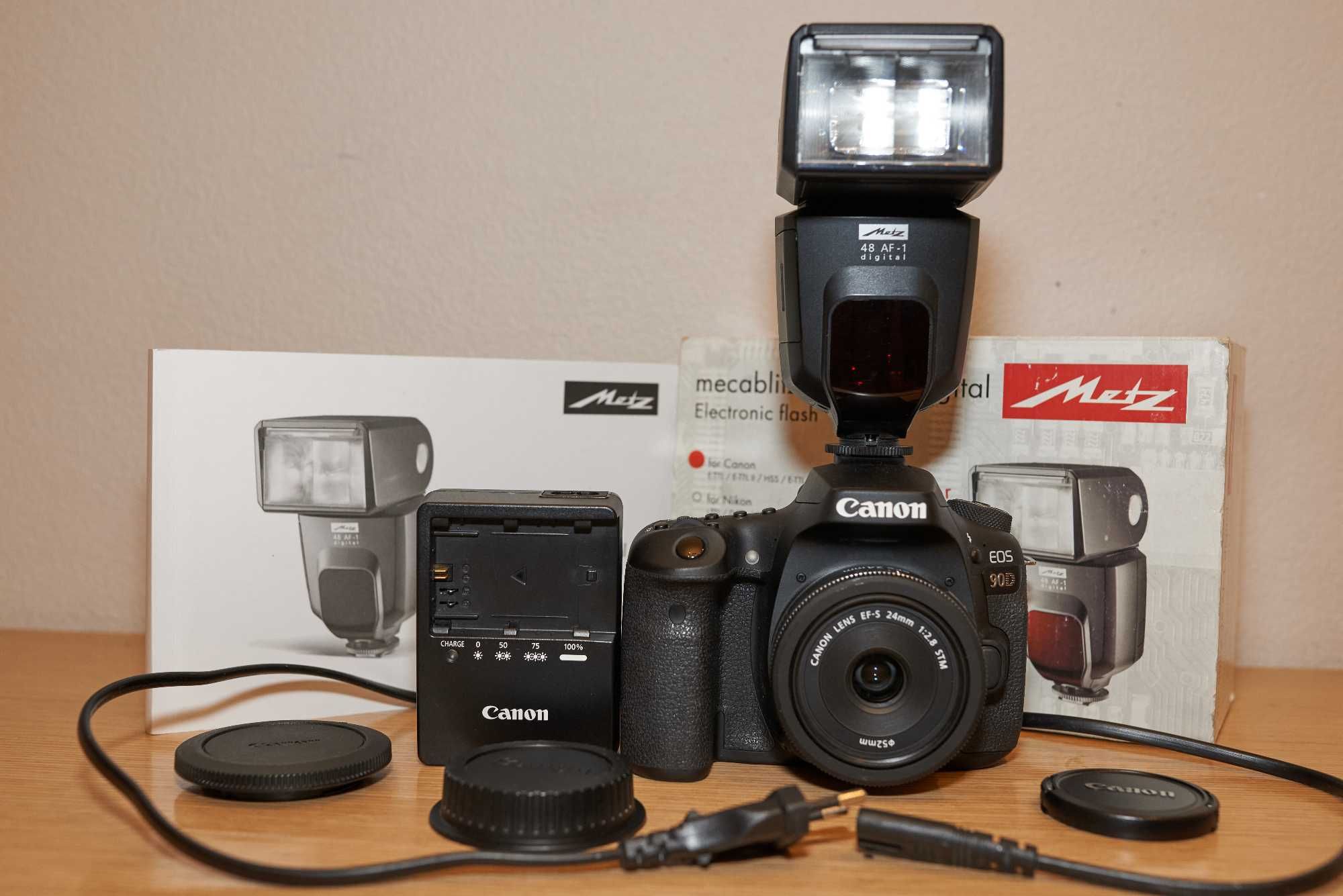 Фотоаппарат Canon 90D с объективом Canon EF-S 24mm f/2.8STM и вспышкой