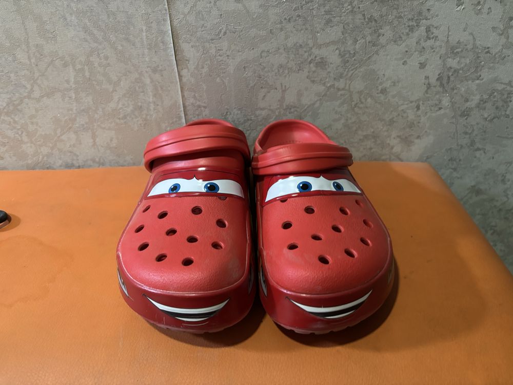 Продаю Кроксы Маквин