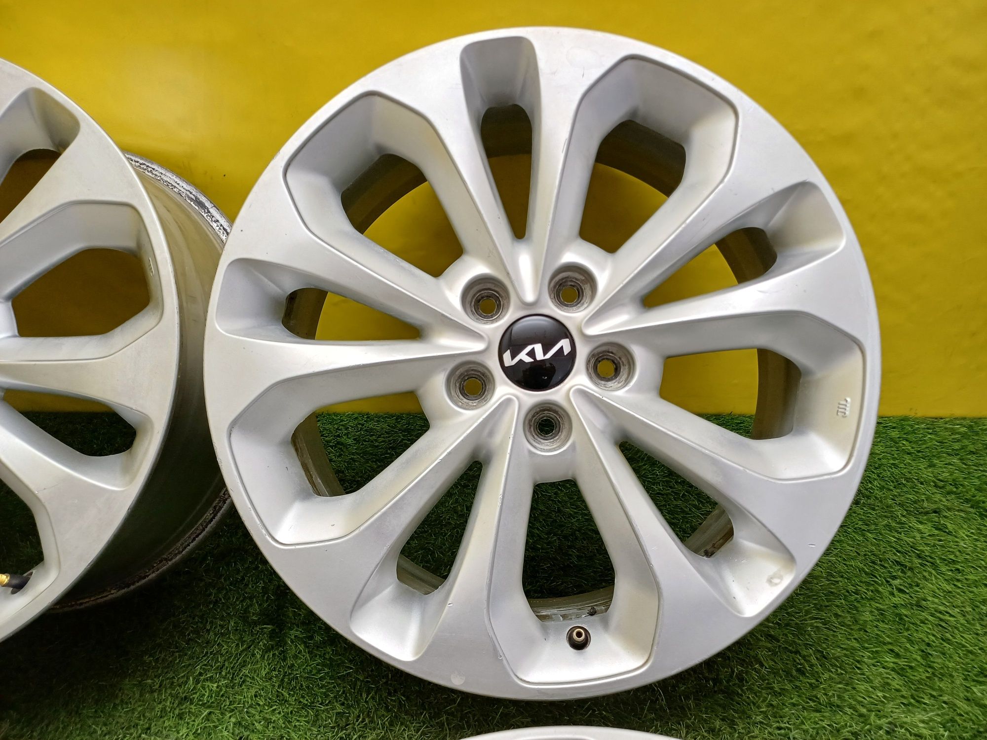 Диски R18 5×114.3 на Kia и другие.