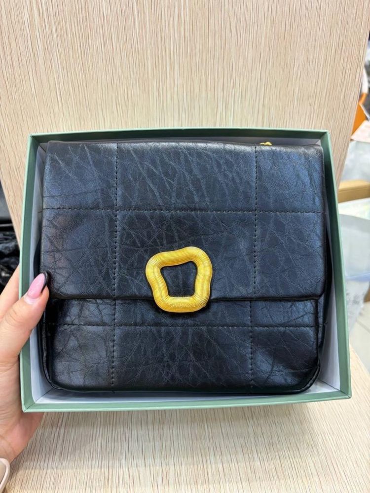 Продам кожаные сумки