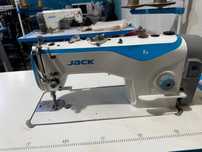 Срочно продается швейная машинка jack f4 со столом -2шт