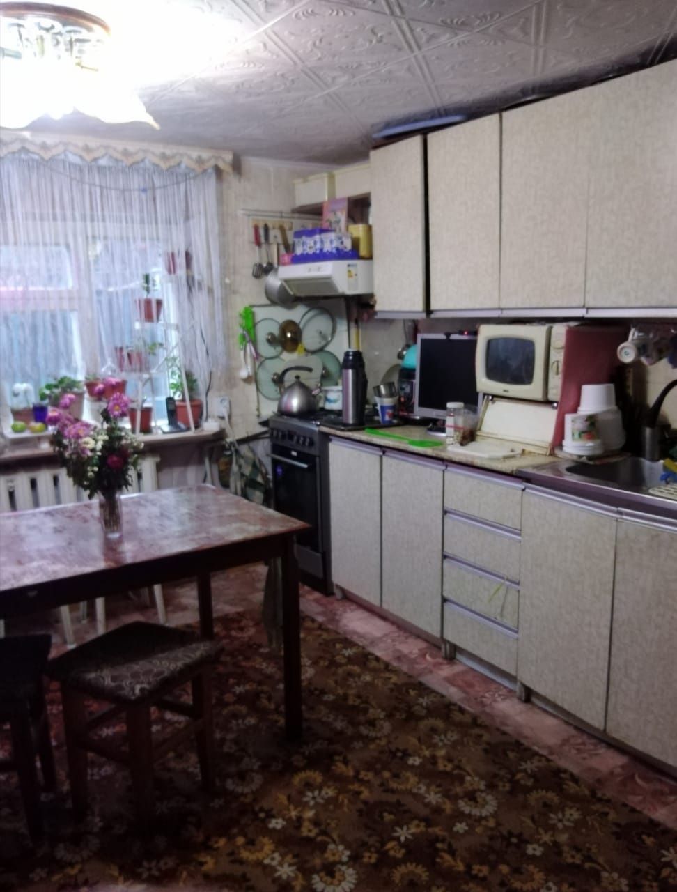 Продается двухэтажный дом по адресу: г. Тараз, 5-й проезд Ташкентский,