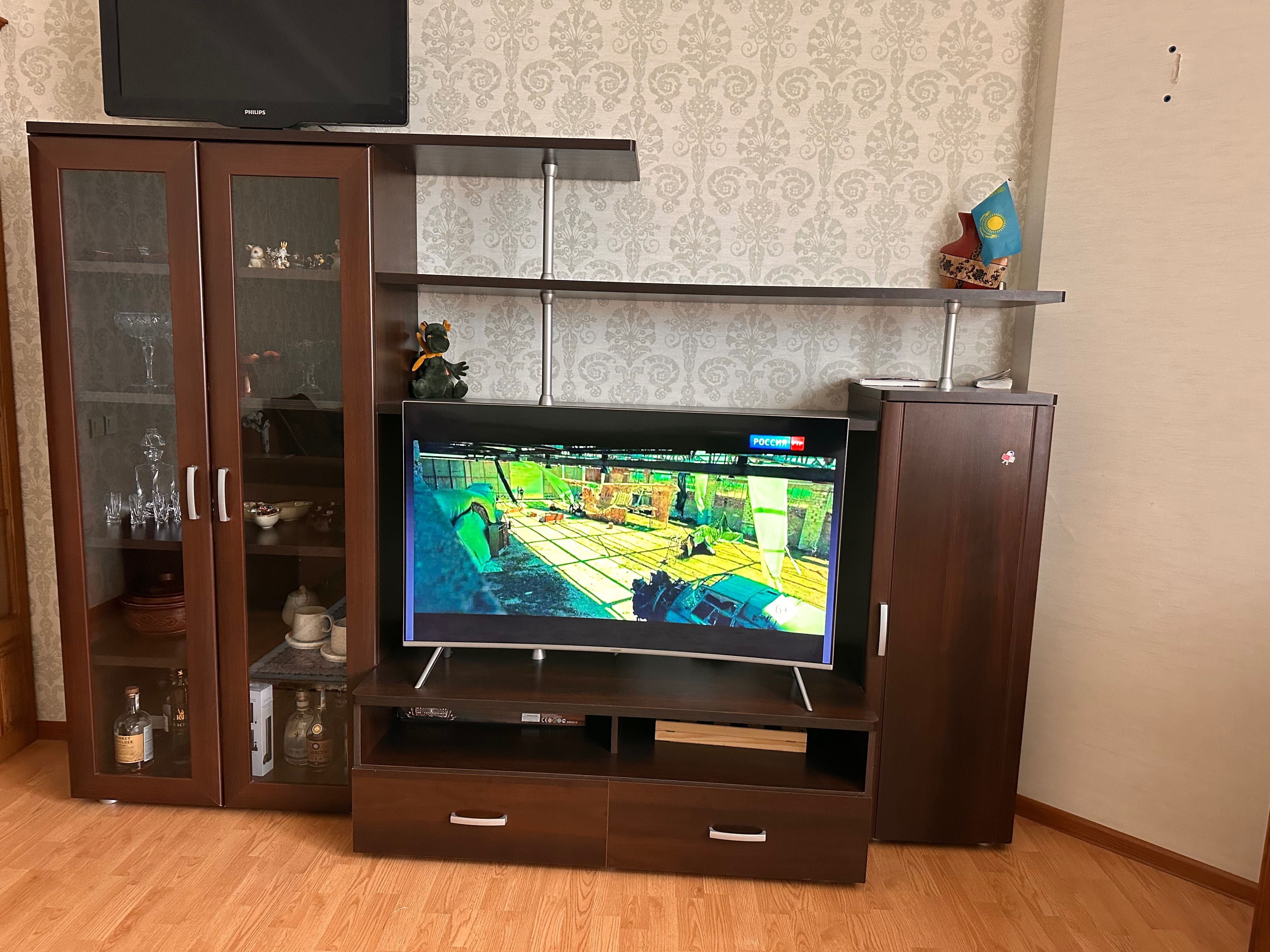 Продаю мебель для гостиной. В отличном состоянии