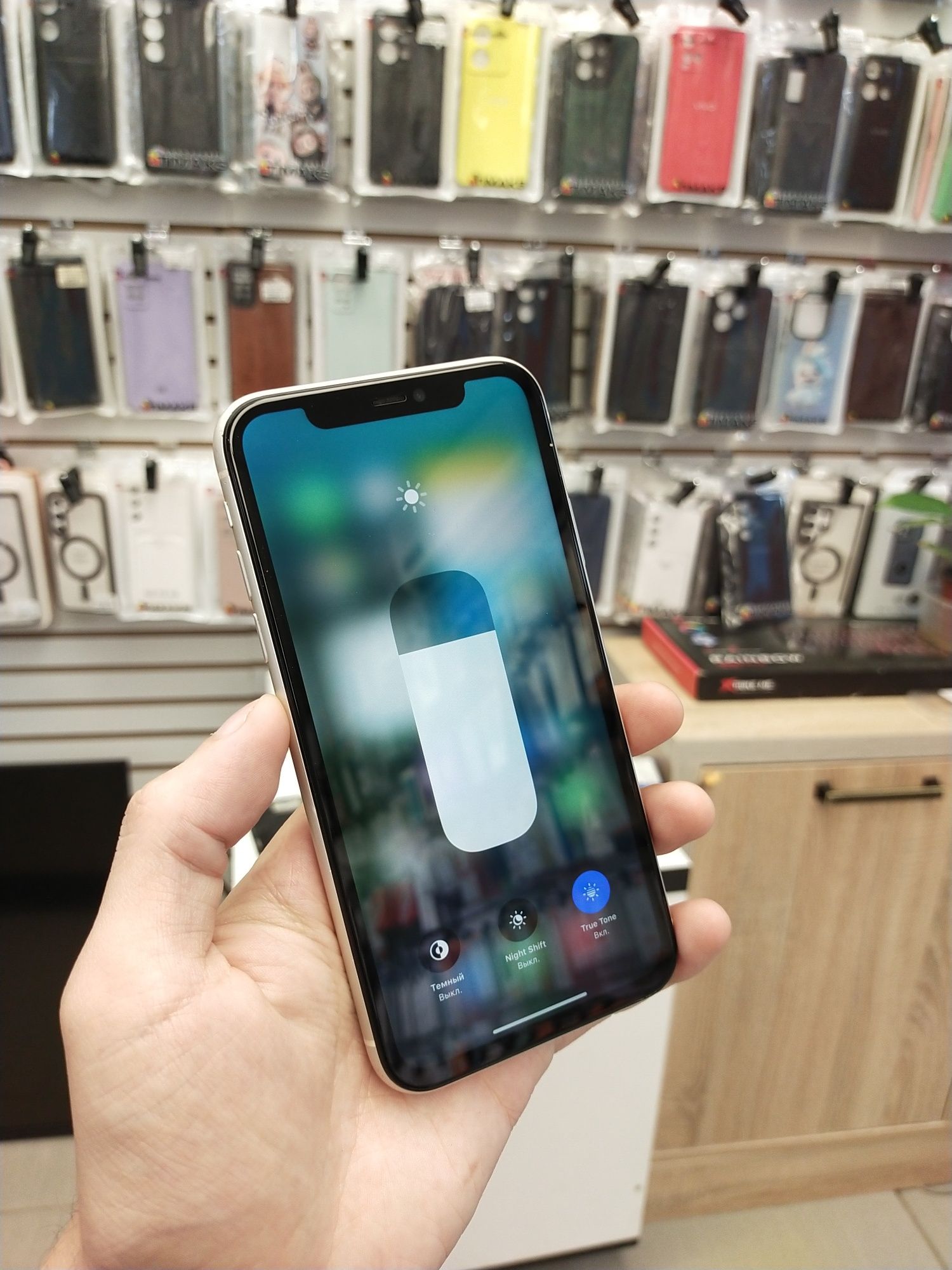 Iphone 11 продам