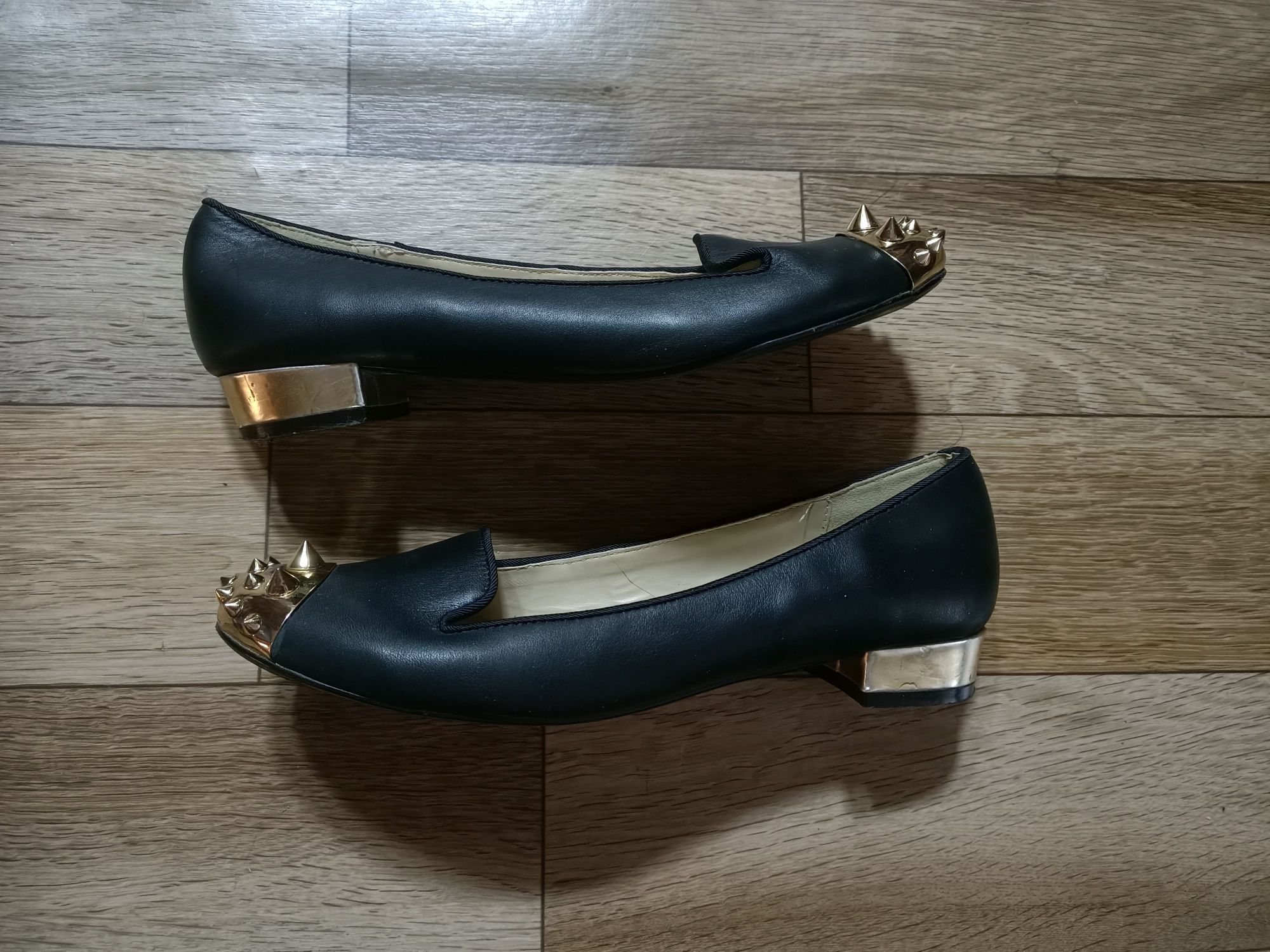 Туфли женские кожаные р-р 37-38 фирма ALDO