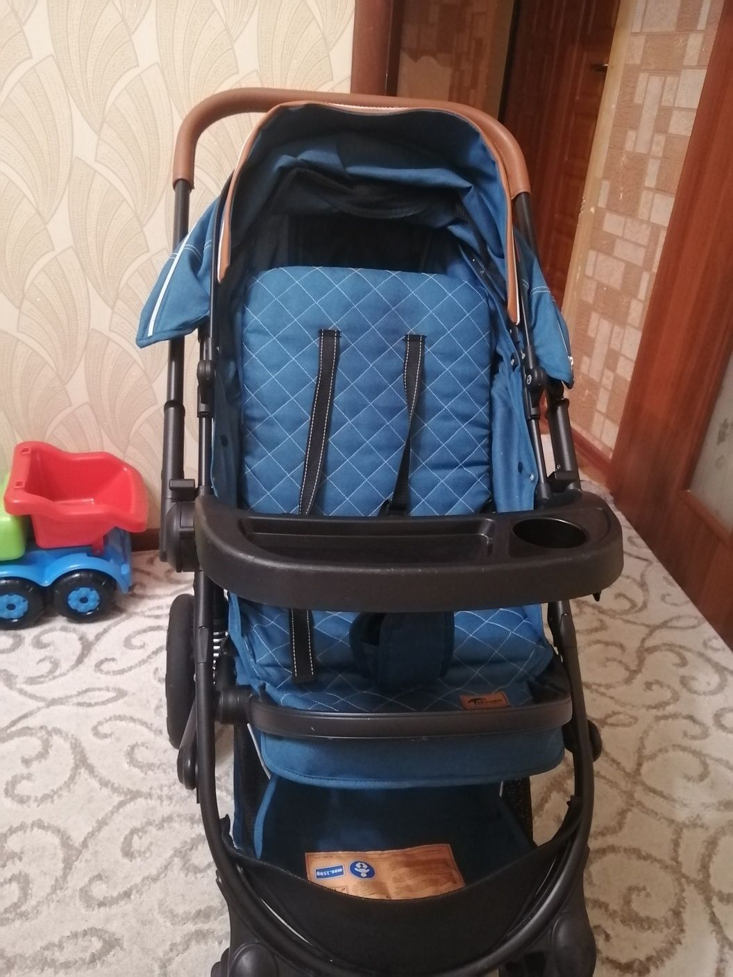 Продам коляску Технум