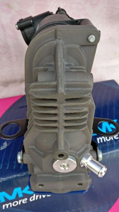 Компрессор пневмоподвески АМК Мерседес W-164, W-221, GL, ML, R