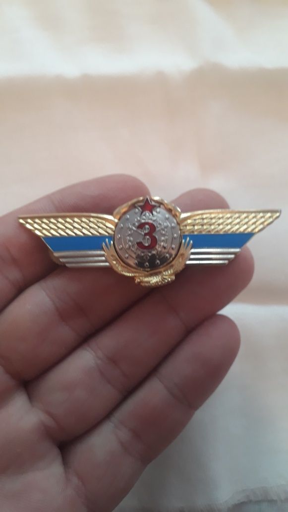 Рубашки,погоны,нагрудные знаки и т.д