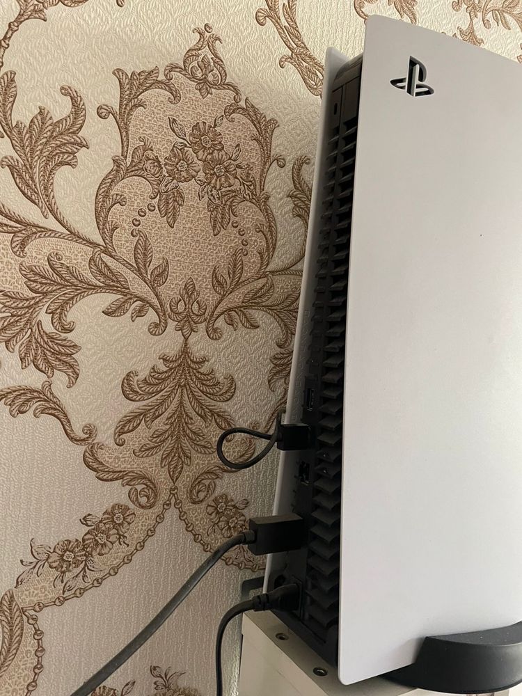 Игровая приставка Sony PlayStation 5 белая