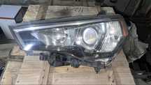 Фара Toyota 4Runner