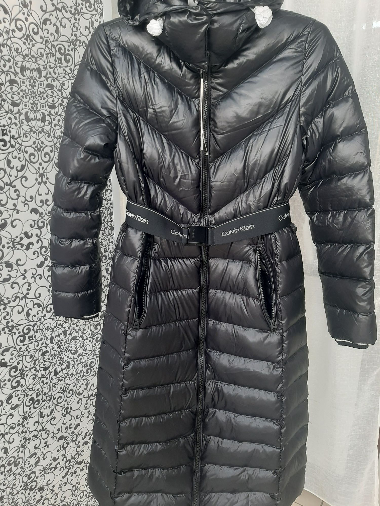 Новый зимний пуховик оригинал Calvin Klein