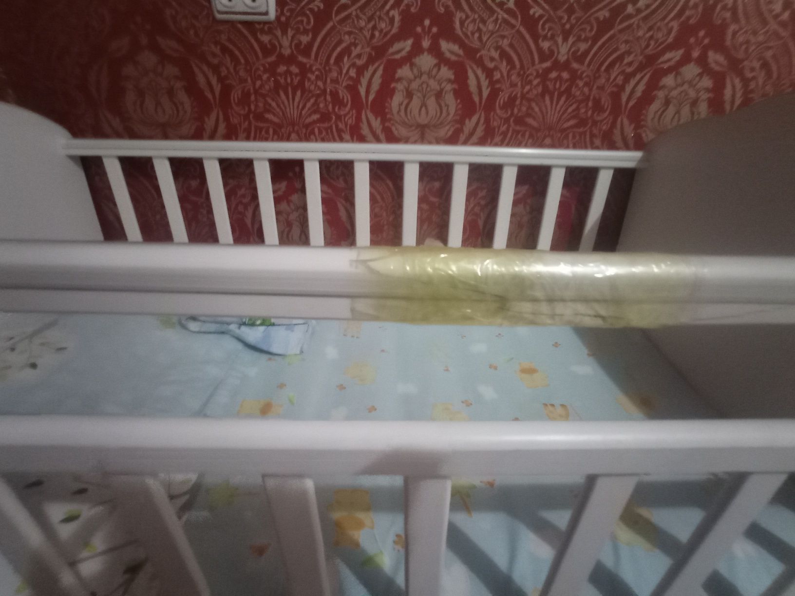детское кресло с повреждениями
