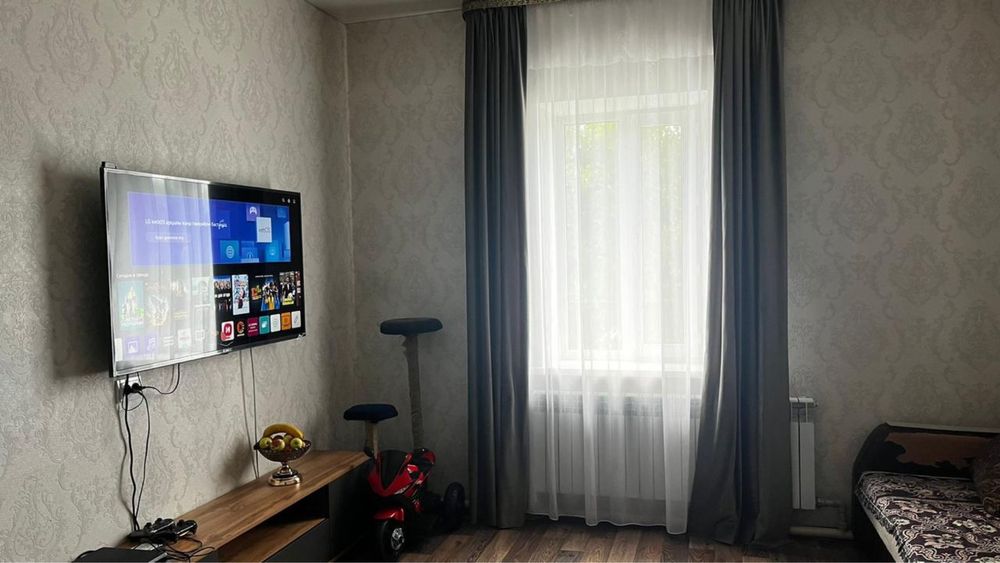 Продам 3-х комнатную квартиру в центре.