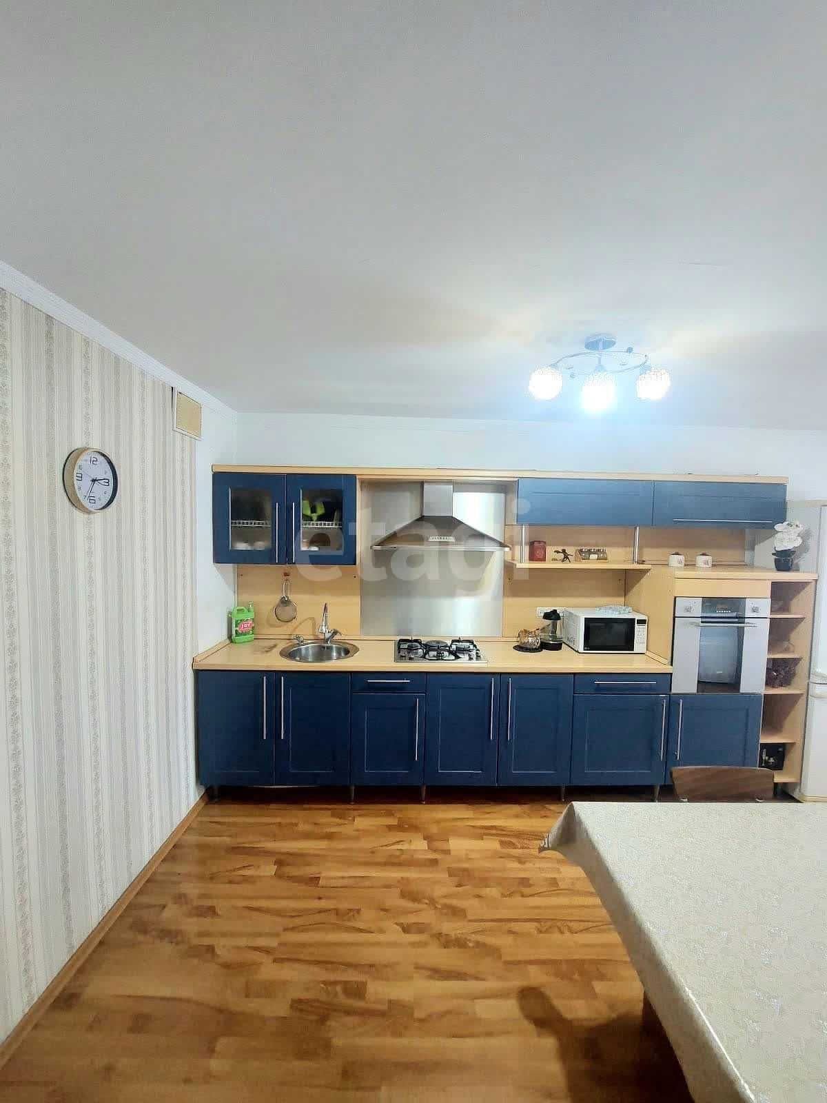 Продам 3-х ком кв на 2 этаже из 5 Женис 33 , площадь 83,4 , цена 23млн