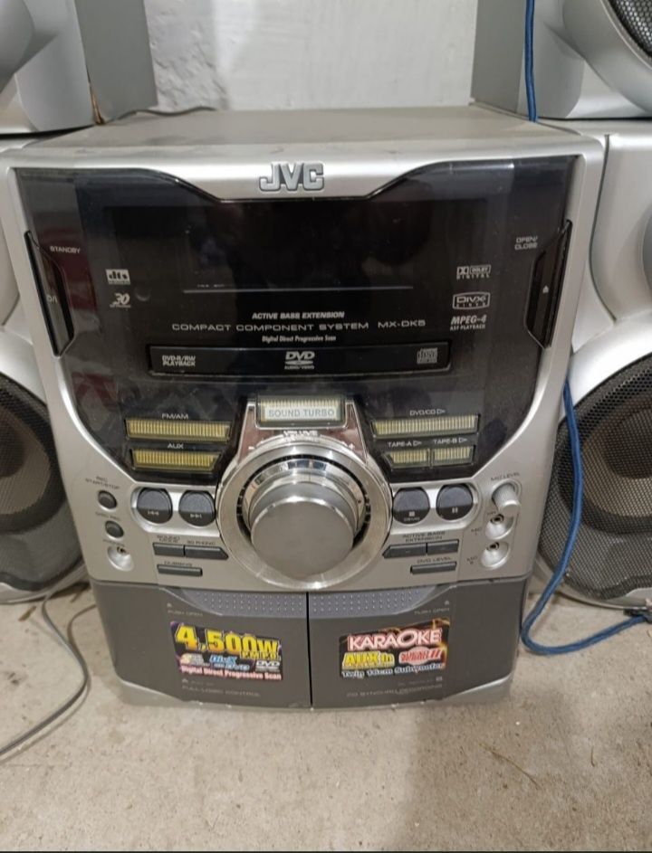 Продам Муз. Центр.  JVC..