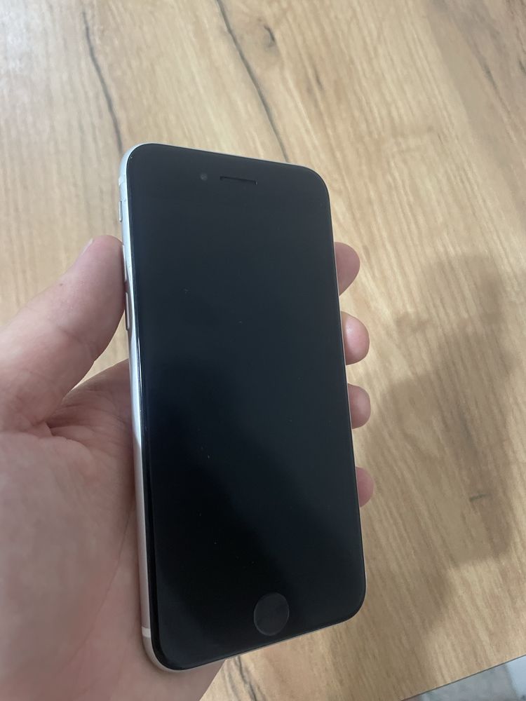 Iphone SE  2020