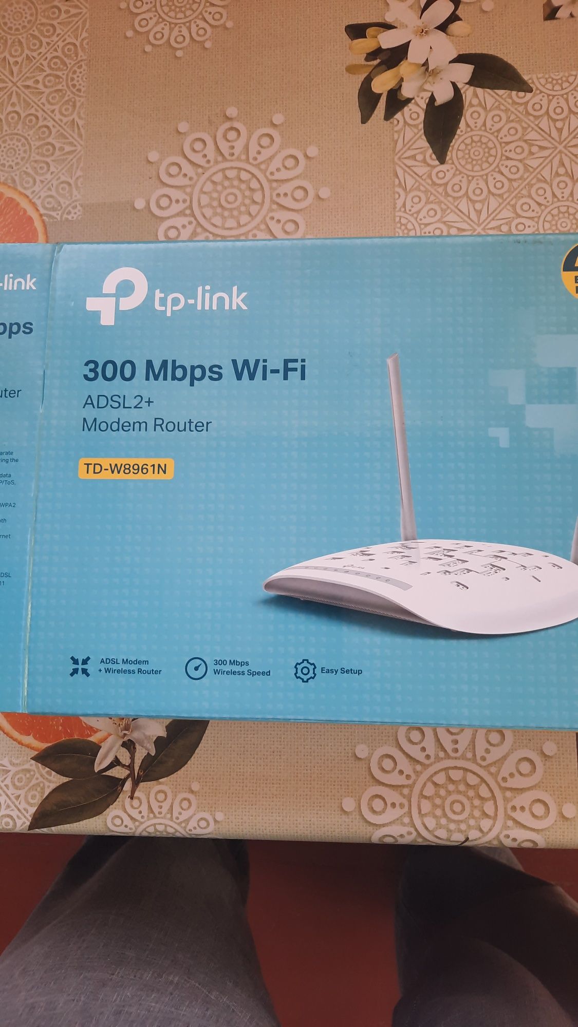 Модем Wi-Fi tp-link.