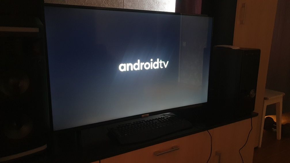 СмартТВ TCL 100000
