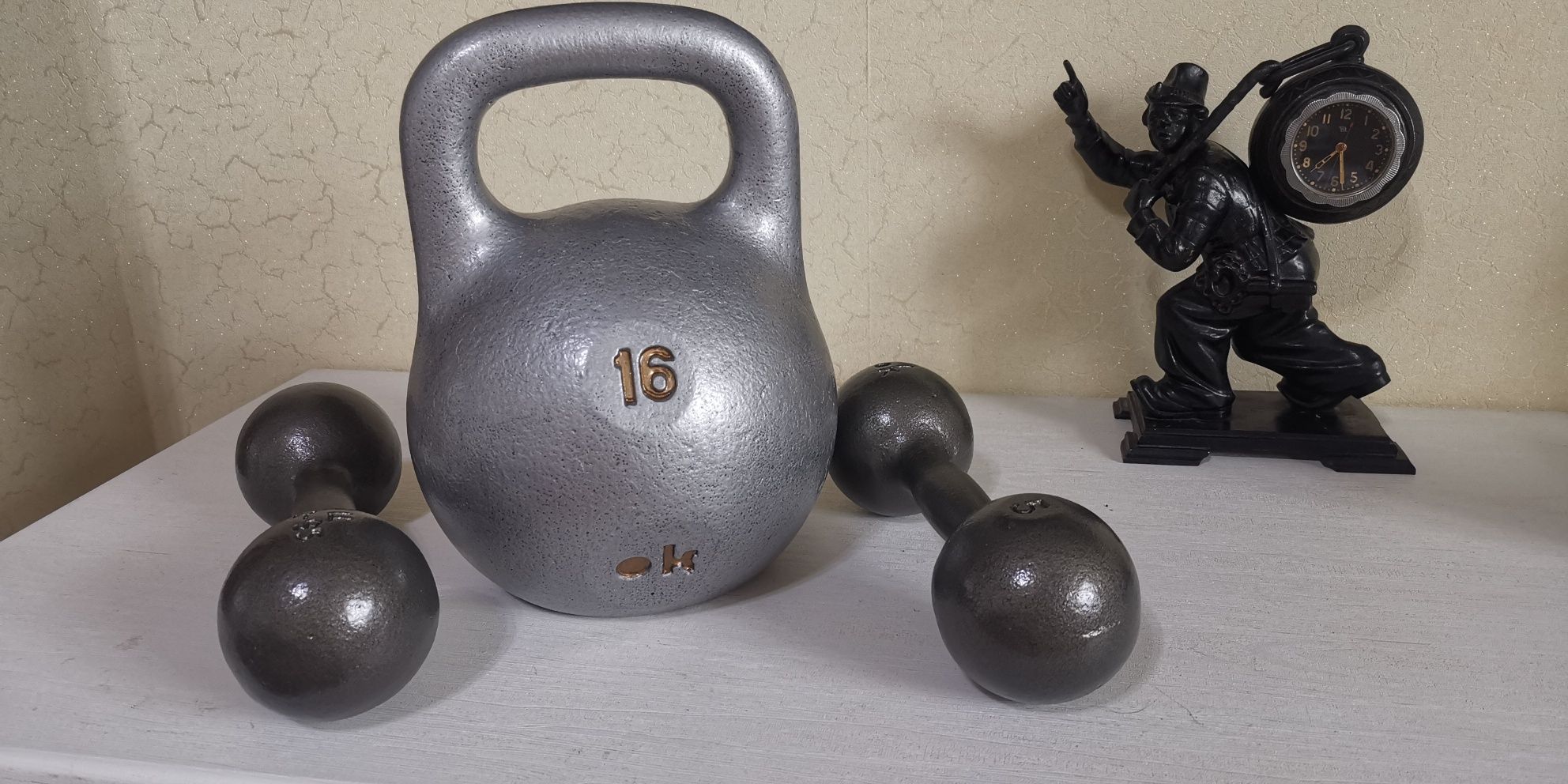 Гантели 10 кг, гантели 6кг, гантели 5кг.