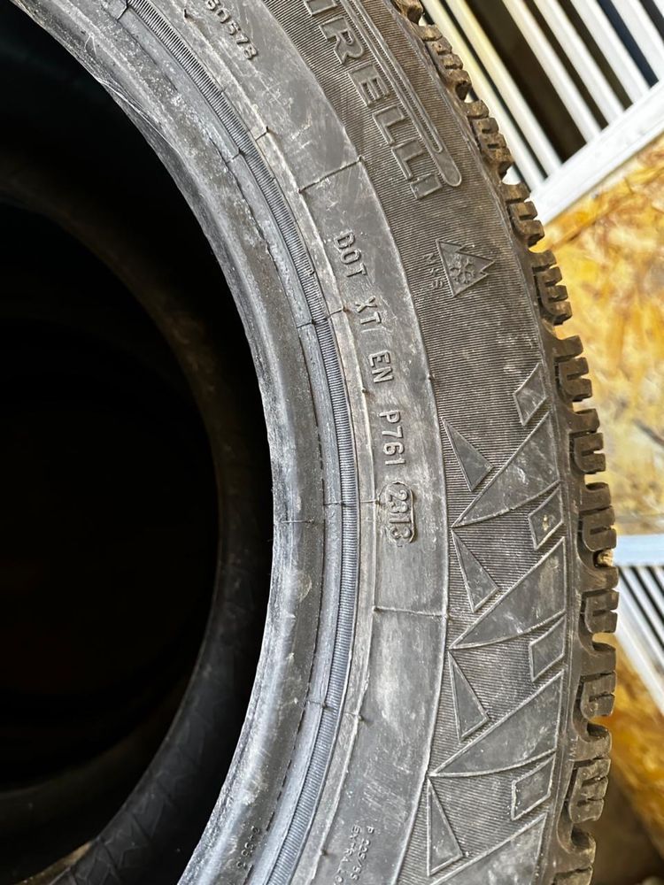 Продам шины Pirelli б/у размер 225/55 R17