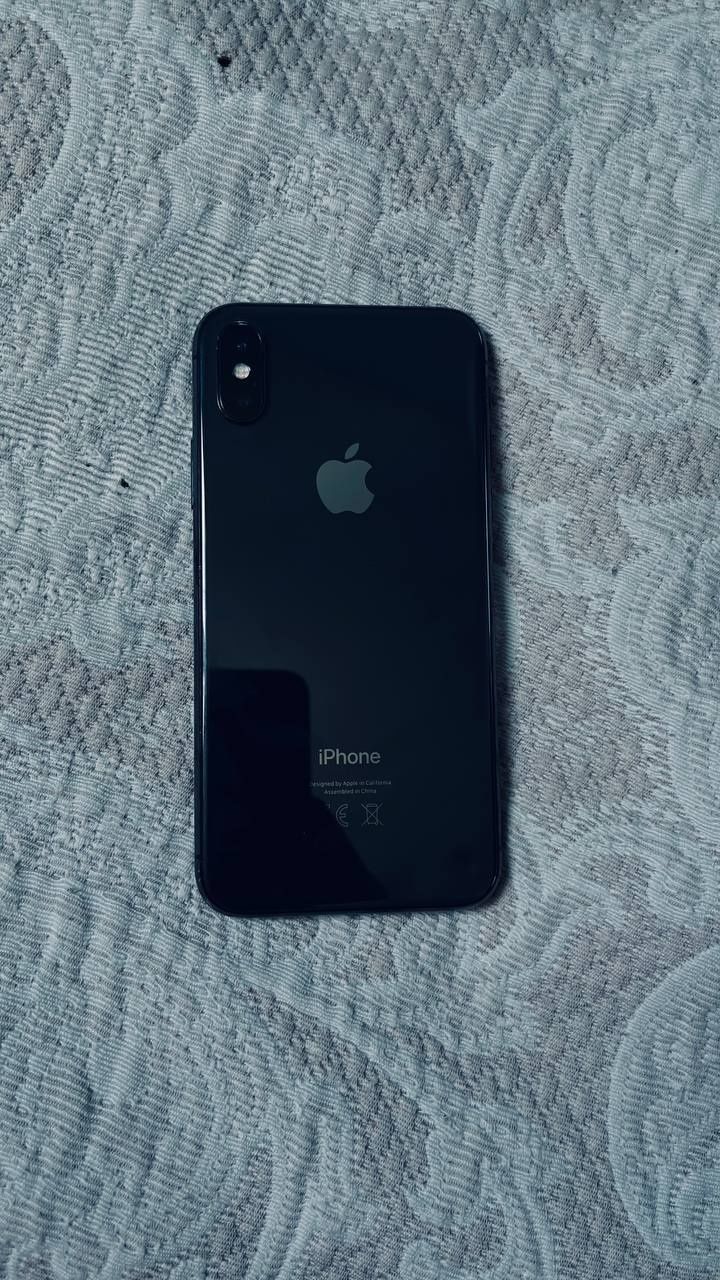 Iphone x в хорошем состояние