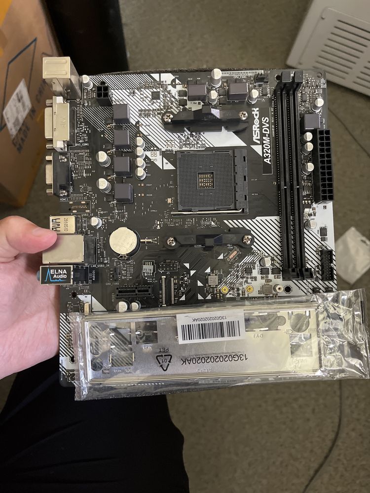 Продам материнскую плату asrock A320m am4