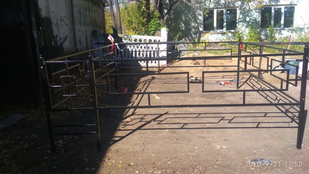 Оградки ритуальные.