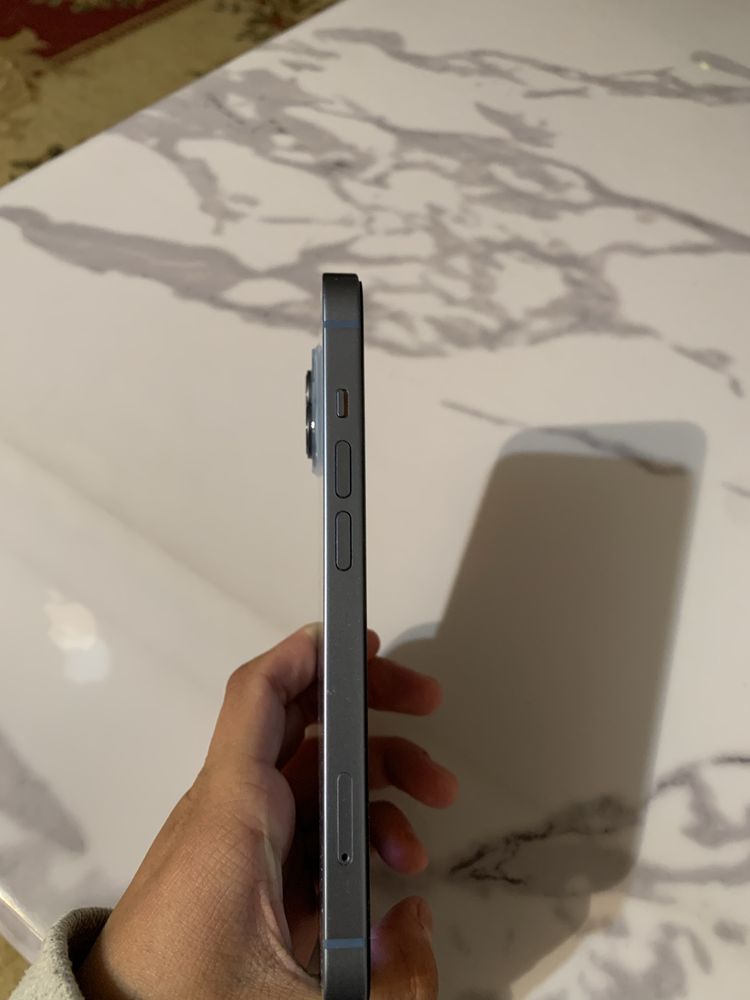 Продам айфон 14/128gb