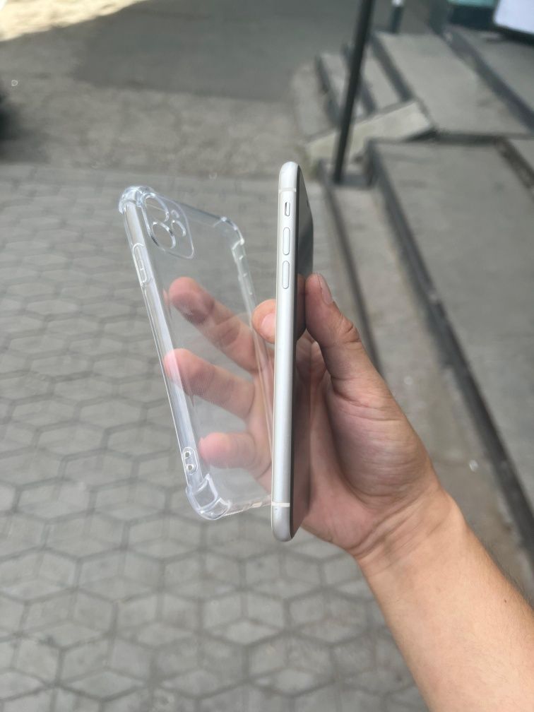 Продам Iphone 11 64gb