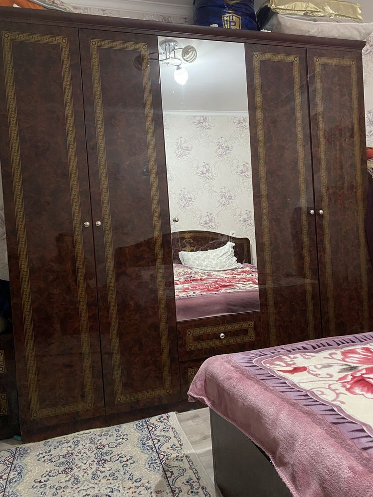 Продается кровать и шифонер