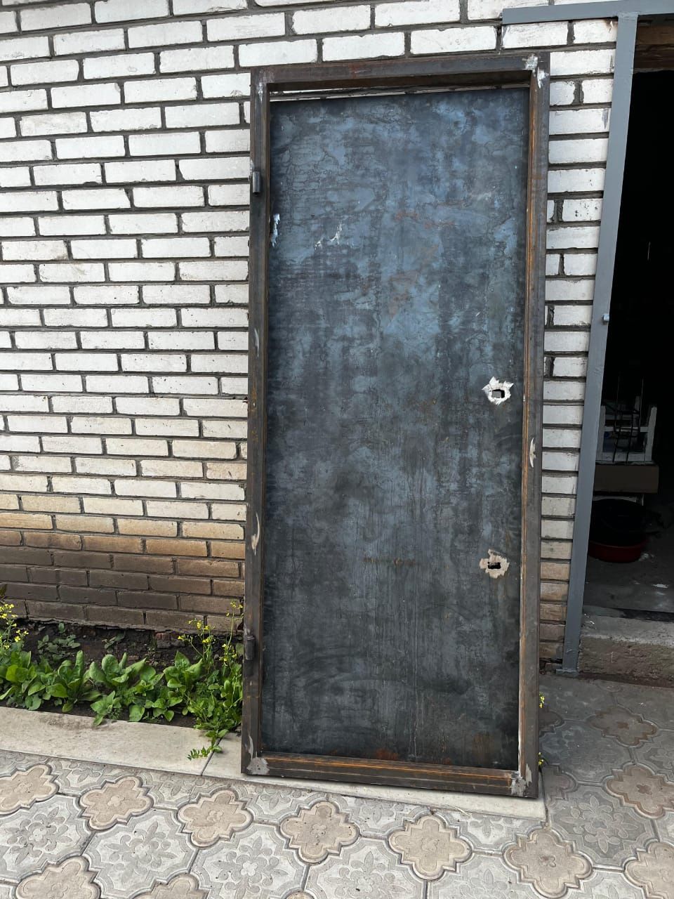 Продам дверь уральск