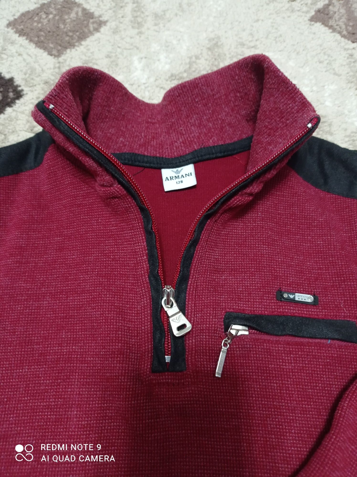 Продам для мальчиков джемпер