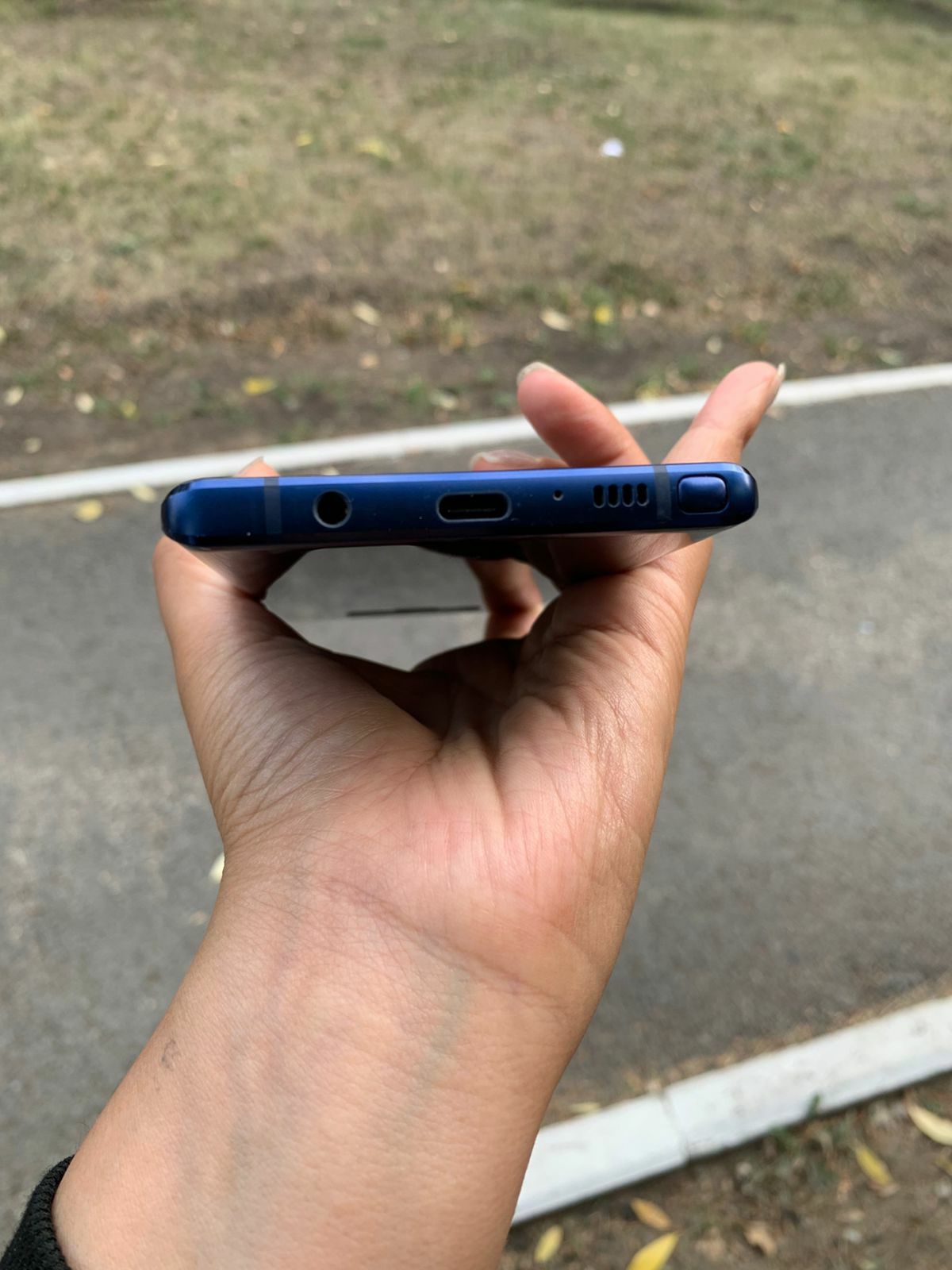 Samsung Galaxy note 9 6/128 обмен возможен.