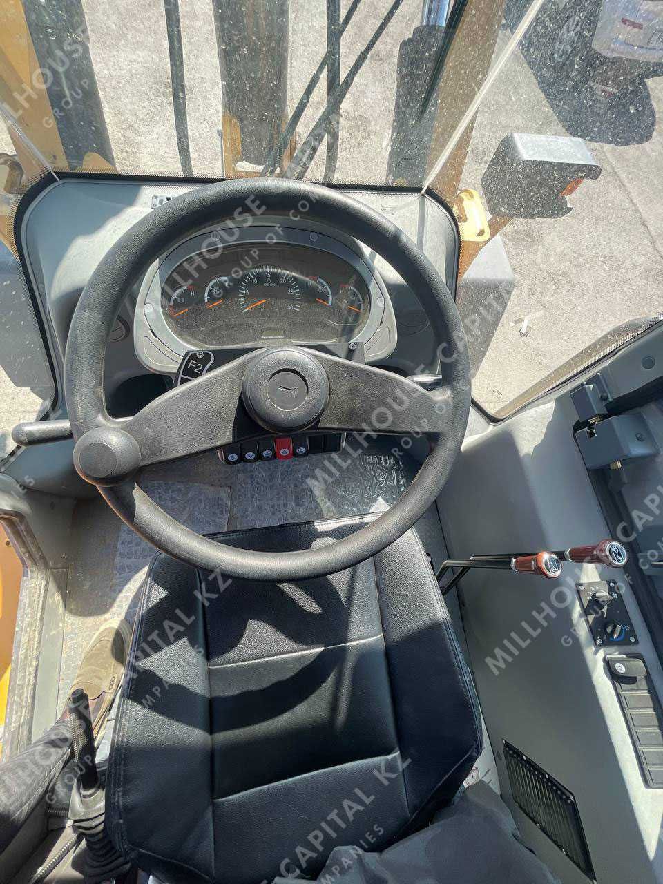 3х Кубовый погрузчик LOVOL FL955F-II