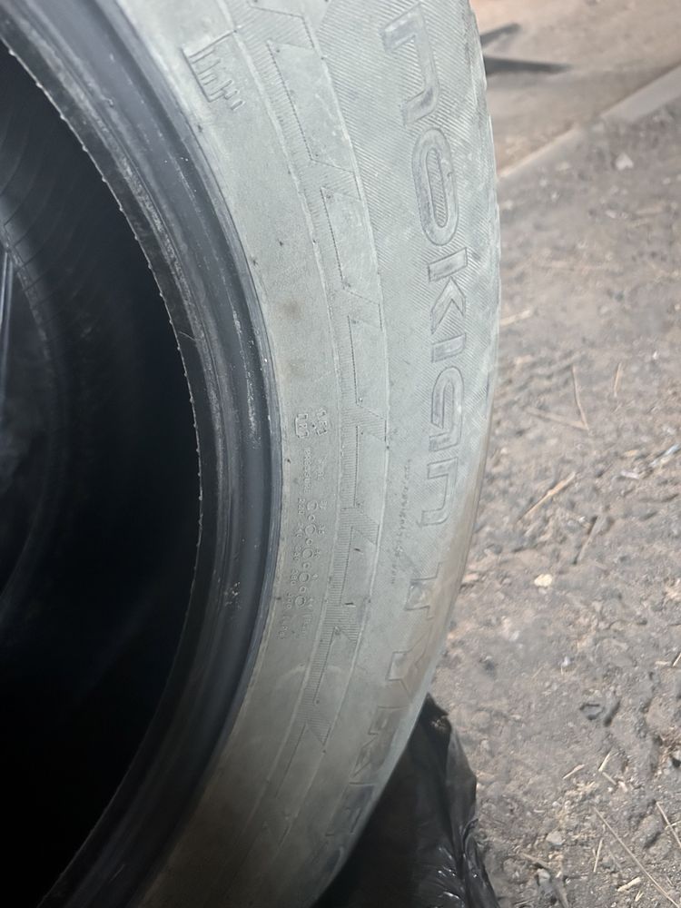 Продам 4 шт покрышки Nokian зима шипы 265/65/17