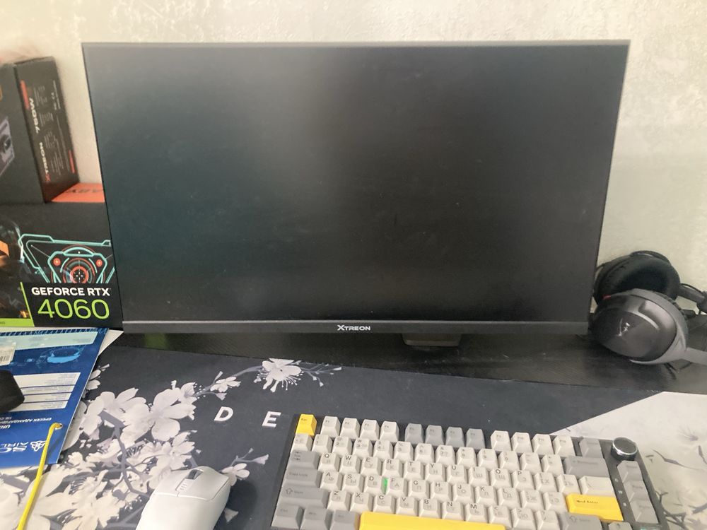 Продам rtx 4060 с монитором, клавиатурой и с мышкой