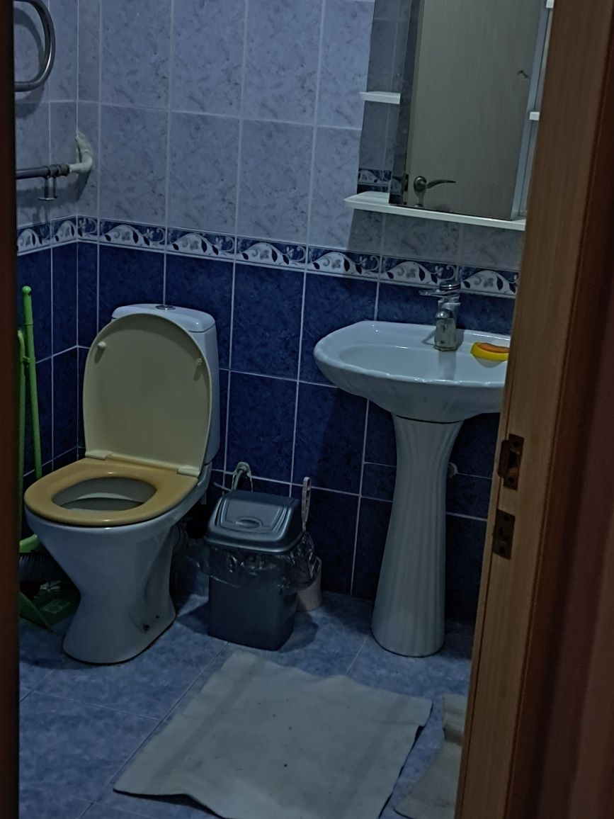 Сдаю посуточно1, 2,3комн.кв.в 12 мкр,8мкр,6мкр,.