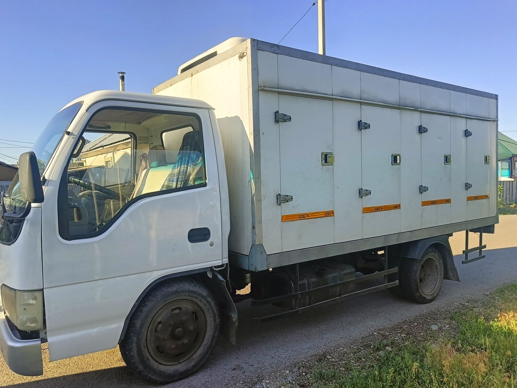 продам автомашину